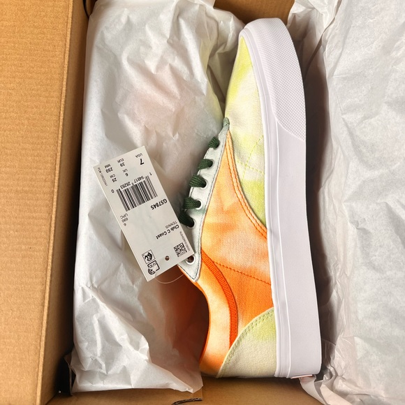 New Rebook  Unisex sneakers size 7 - Picture 2 of 9